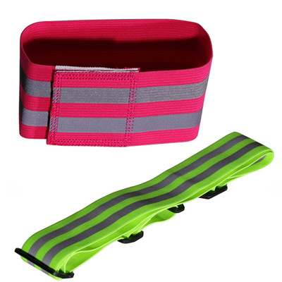 Reflective wrist strap